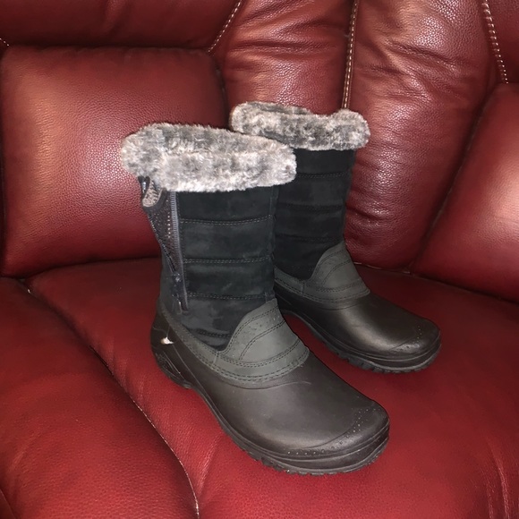The North Face Boots!! - Picture 2 of 8